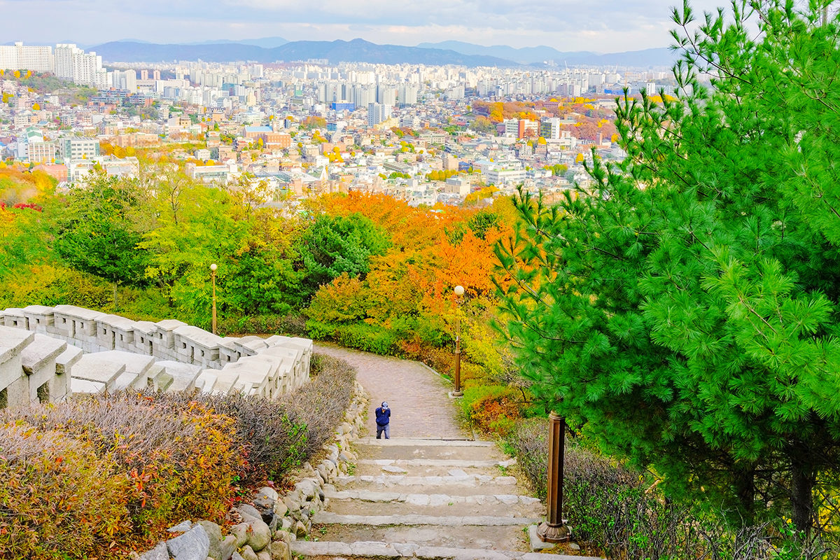 Парк Никсан на одноименной горе, Сеул